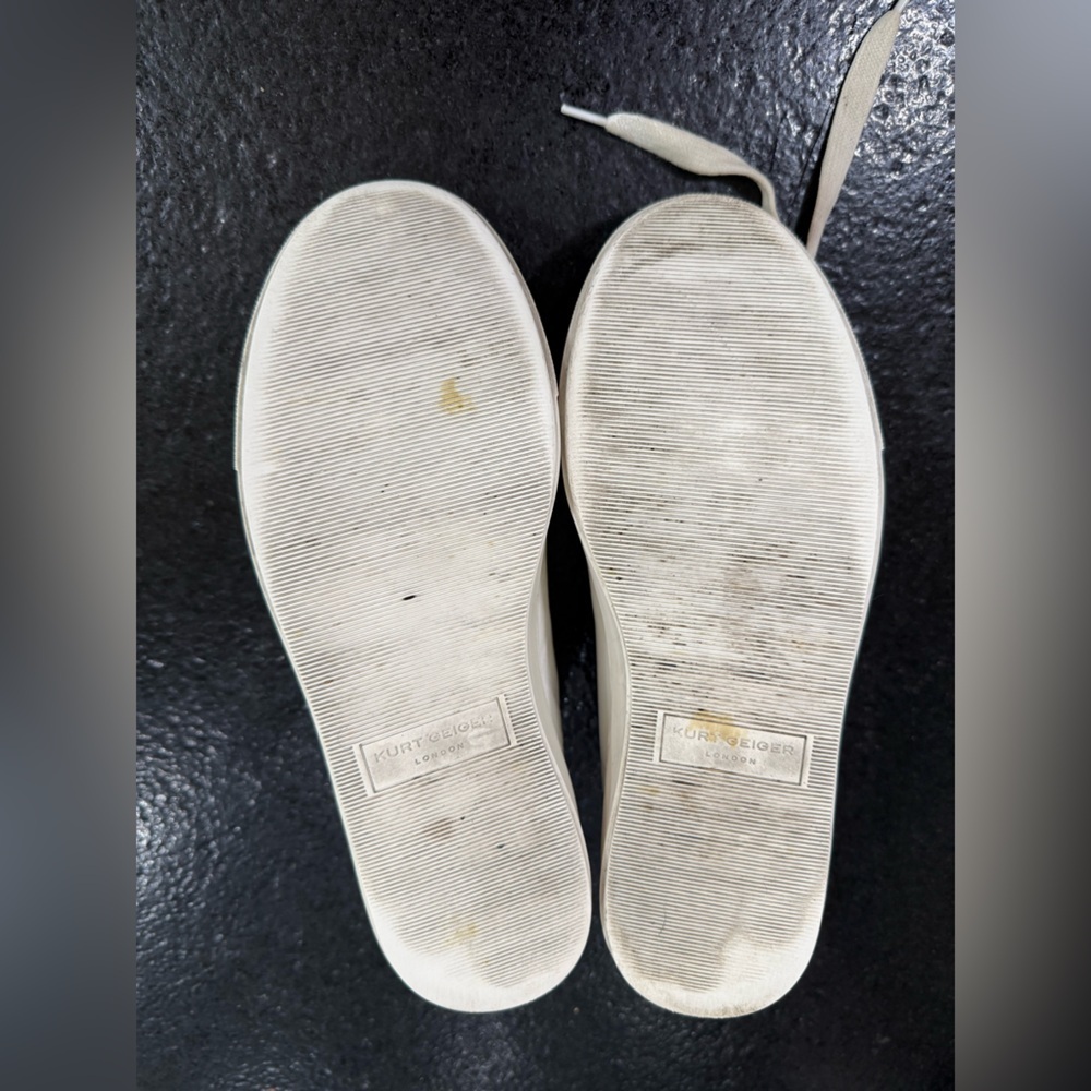 KURT GEIGER LONDON White Leather Sneakers w Studs & Brass Eagle Head  39 - Picture 10 of 10
